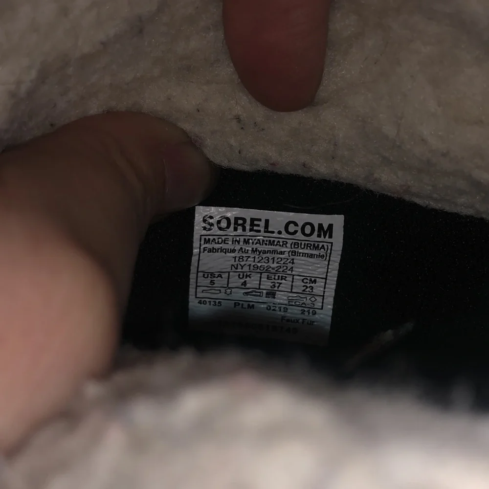 Sorel out ‘n about conquest waterproof boots size 5